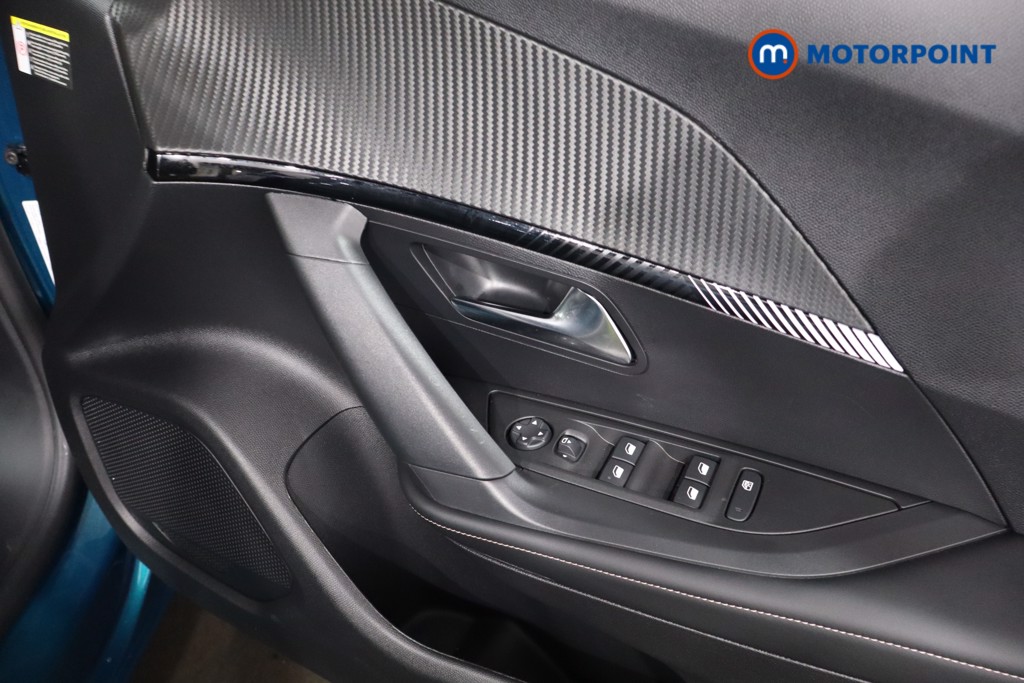 Peugeot 2008 Allure Manual Petrol SUV - Stock Number (1609205) - 23rd supplementary image