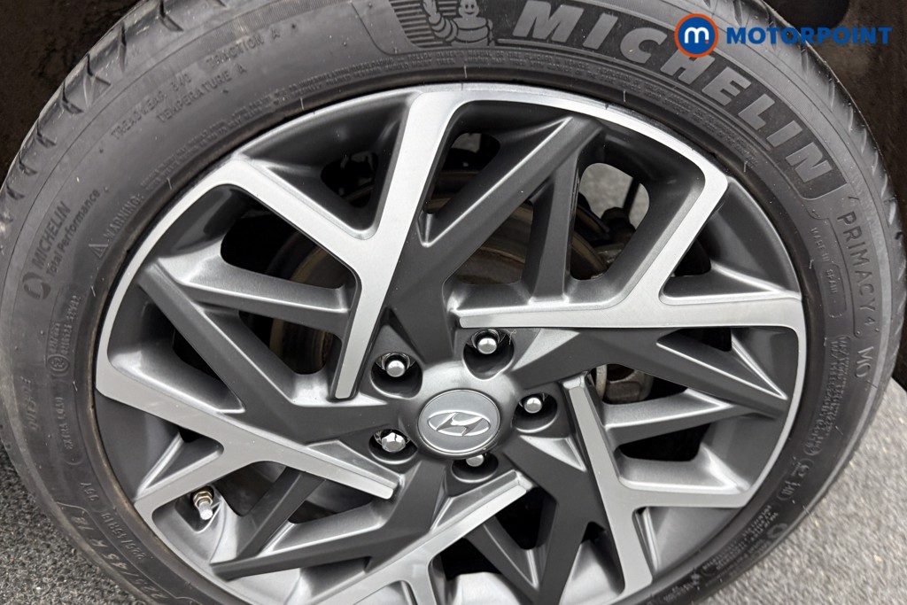 Hyundai Kona Premium Automatic Petrol-Electric Hybrid SUV - Stock Number (1609250) - 32nd supplementary image