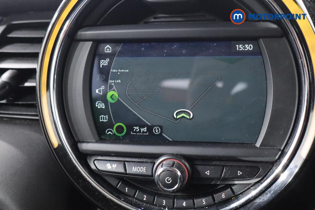 Mini Hatchback Cooper Classic Manual Petrol Hatchback - Stock Number (1609300) - 7th supplementary image