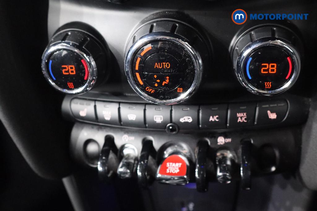 Mini Hatchback Cooper Classic Manual Petrol Hatchback - Stock Number (1609300) - 9th supplementary image