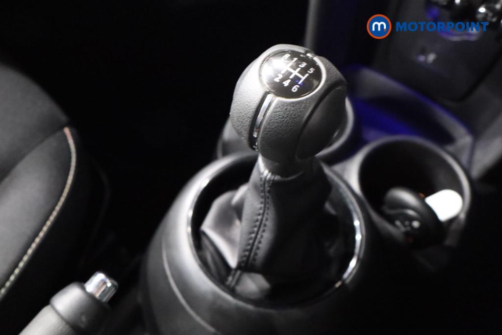 Mini Hatchback Cooper Classic Manual Petrol Hatchback - Stock Number (1609300) - 10th supplementary image