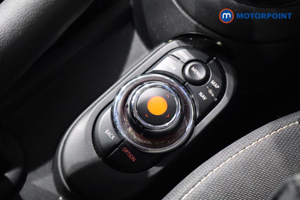 Mini Hatchback Cooper Classic Manual Petrol Hatchback - Stock Number (1609300) - 11th supplementary image