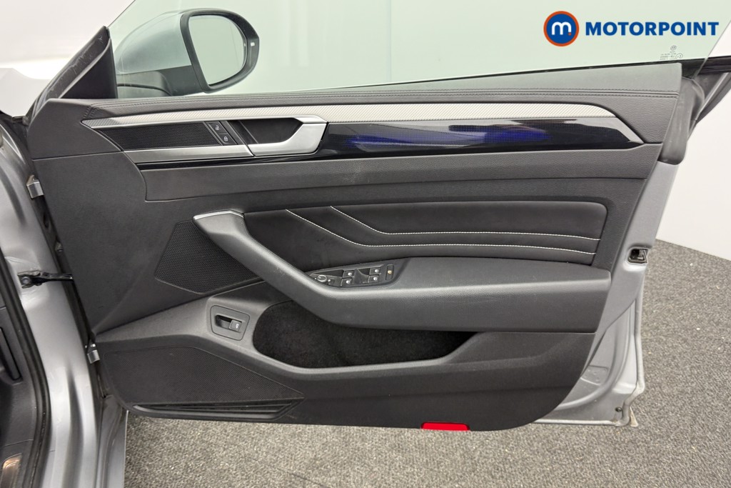 Volkswagen Arteon R-Line Automatic Petrol Estate - Stock Number (1609319) - 18th supplementary image