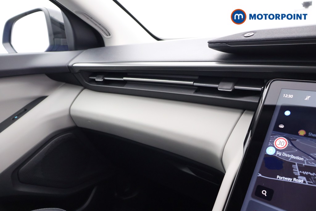 Ford Explorer Select Automatic Electric SUV - Stock Number (1609406) - 10th supplementary image