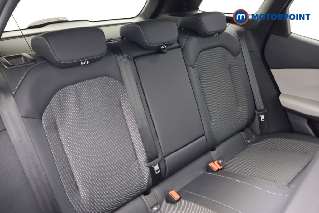 Ford Explorer Select Automatic Electric SUV - Stock Number (1609406) - 16th supplementary image