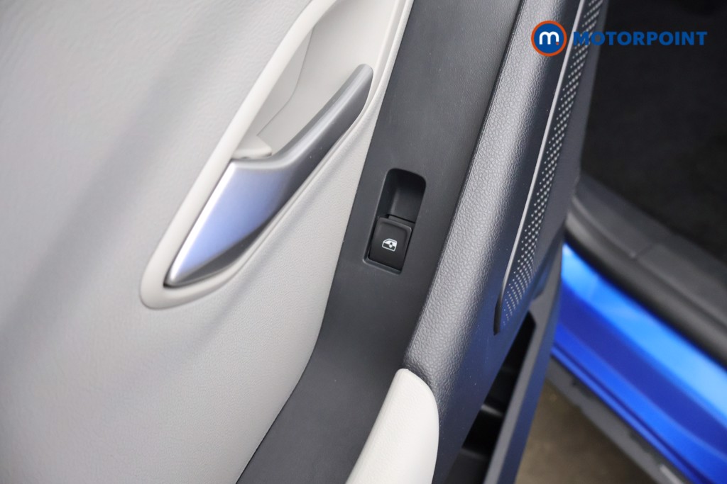 Ford Explorer Select Automatic Electric SUV - Stock Number (1609406) - 22nd supplementary image