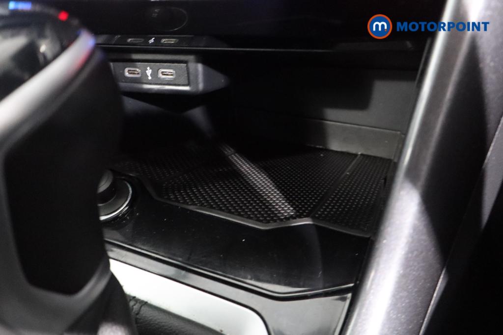 Volkswagen T-Roc Style Automatic Petrol SUV - Stock Number (1597769) - 7th supplementary image