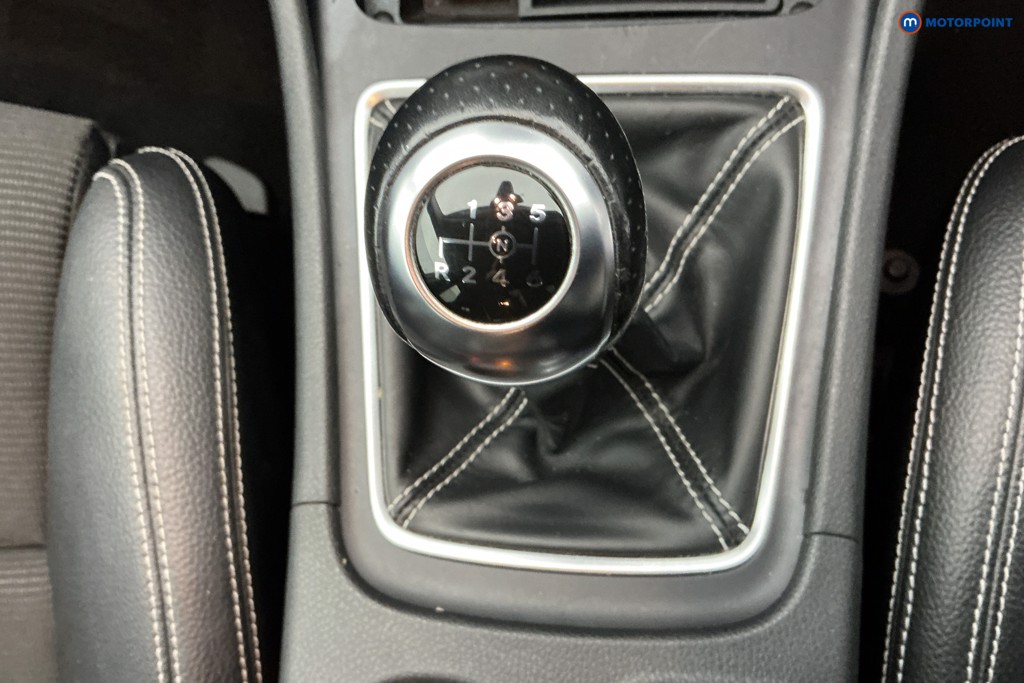 Mercedes-Benz GLA Urban Edition Manual Petrol SUV - Stock Number (1603557) - 19th supplementary image