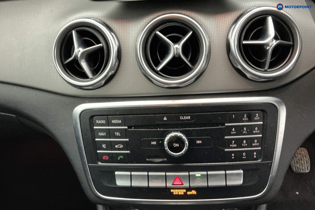 Mercedes-Benz GLA Urban Edition Manual Petrol SUV - Stock Number (1603557) - 21st supplementary image