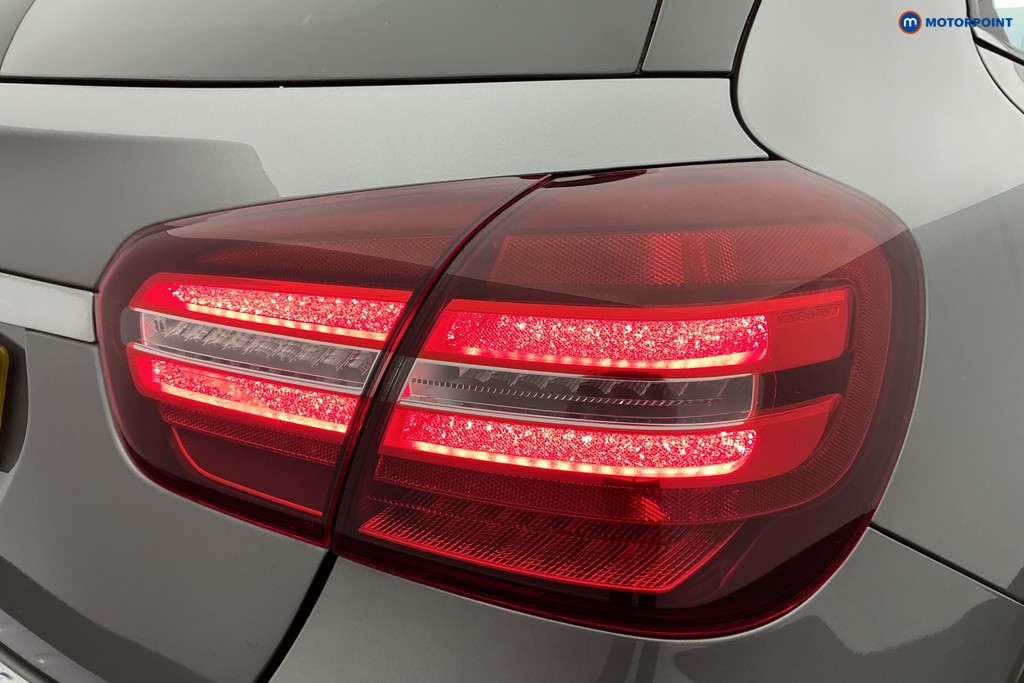 Mercedes-Benz GLA Urban Edition Manual Petrol SUV - Stock Number (1603557) - 37th supplementary image