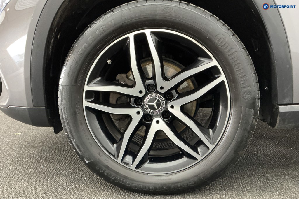 Mercedes-Benz GLA Urban Edition Manual Petrol SUV - Stock Number (1603557) - 40th supplementary image