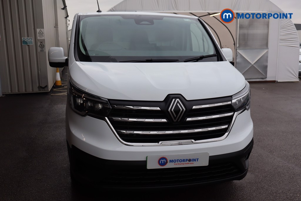 Renault Trafic Advance Automatic Electric Panel Van - Stock Number (1605102) - Passenger side rear corner