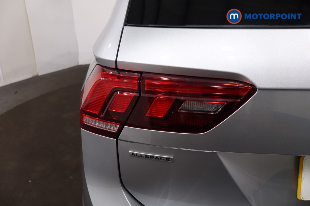 Volkswagen Tiguan Allspace Life Manual Petrol SUV - Stock Number (1606226) - 37th supplementary image