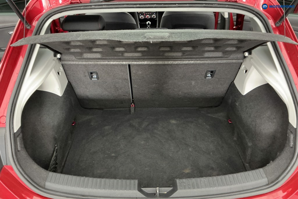 Seat Leon FR Manual Petrol Hatchback - Stock Number (1606374) - 4th supplementary image