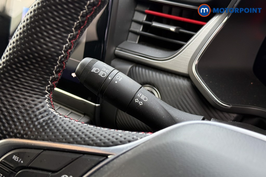 Renault Captur R.S. Line Automatic Petrol Plug-In Hybrid SUV - Stock Number (1606619) - 19th supplementary image