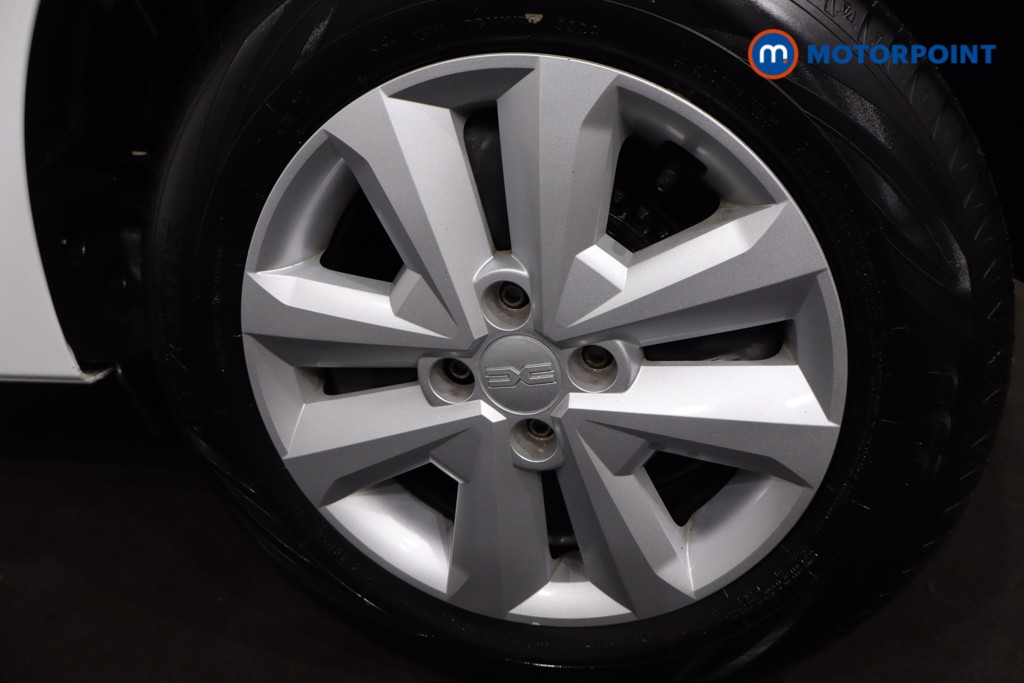 Dacia Sandero Expression Manual Petrol Hatchback - Stock Number (1607818) - 11th supplementary image