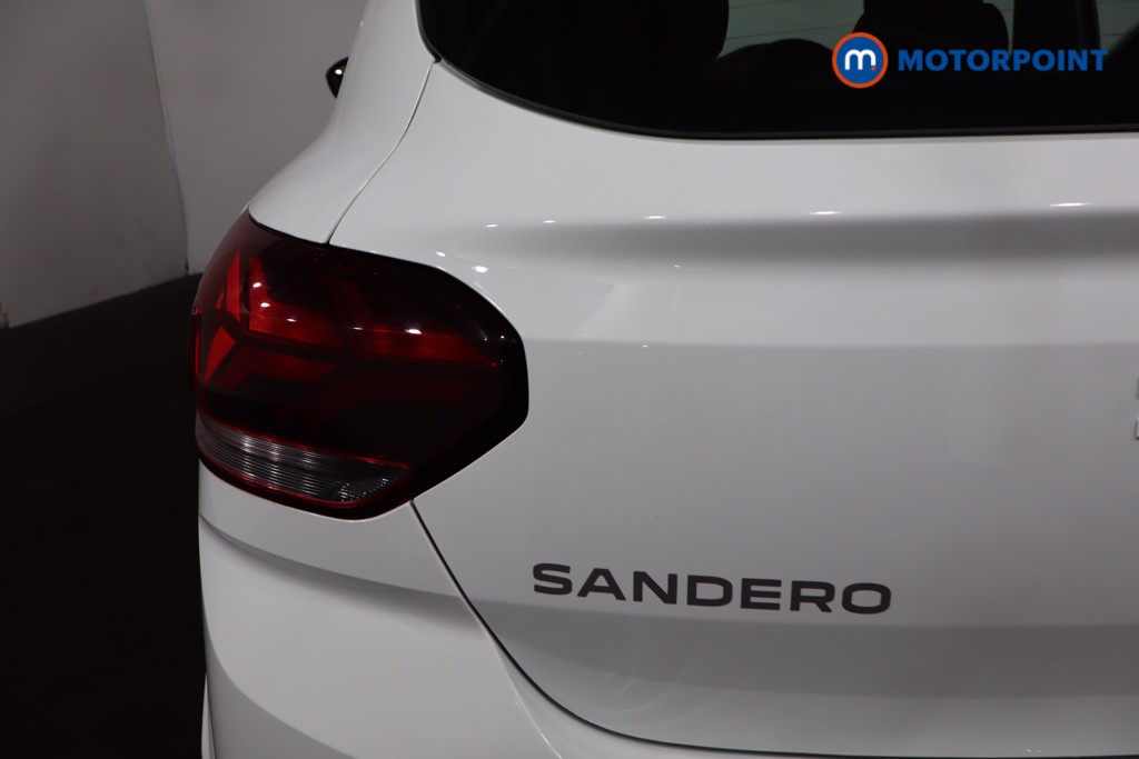 Dacia Sandero Expression Manual Petrol Hatchback - Stock Number (1607818) - 32nd supplementary image