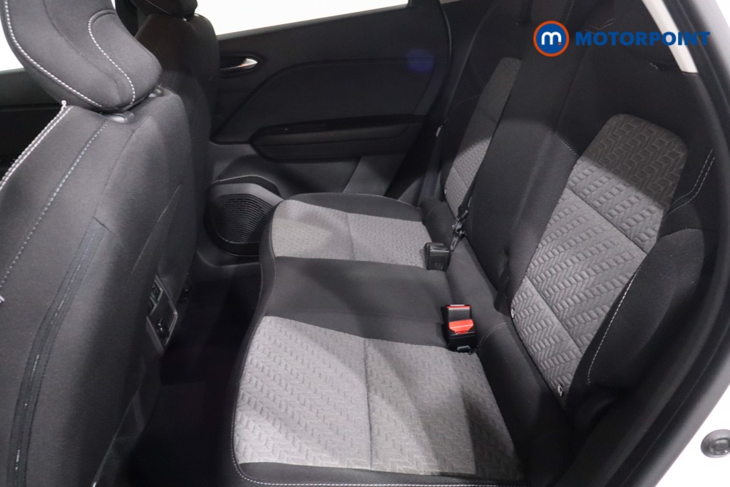 Renault Captur Limited Manual Petrol SUV - Stock Number (1608578) - 5th supplementary image