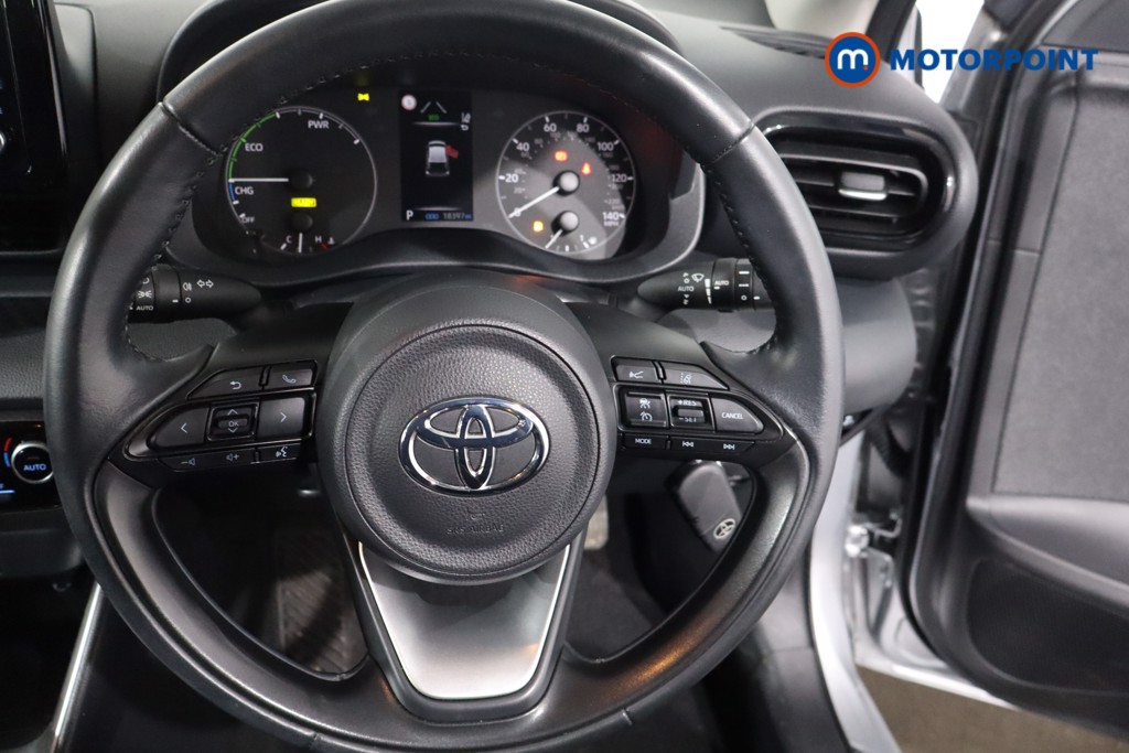 Toyota Yaris Icon Automatic Petrol-Electric Hybrid Hatchback - Stock Number (1608770) - 6th supplementary image