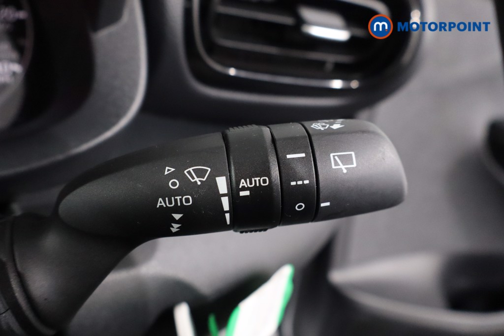 Toyota Yaris Icon Automatic Petrol-Electric Hybrid Hatchback - Stock Number (1608770) - 15th supplementary image