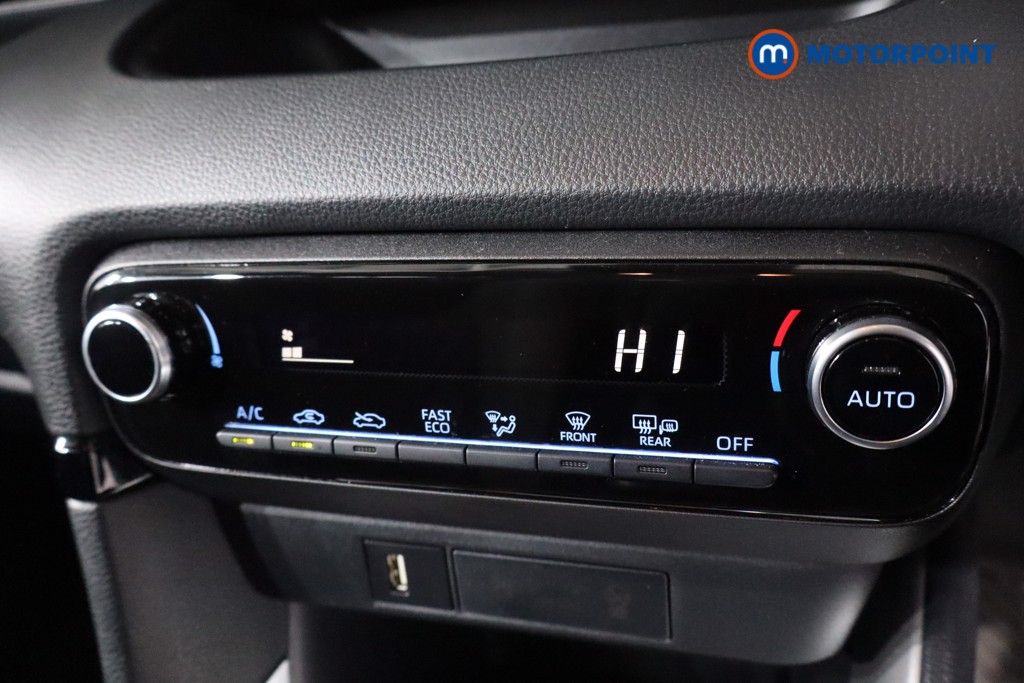 Toyota Yaris Icon Automatic Petrol-Electric Hybrid Hatchback - Stock Number (1608770) - 17th supplementary image