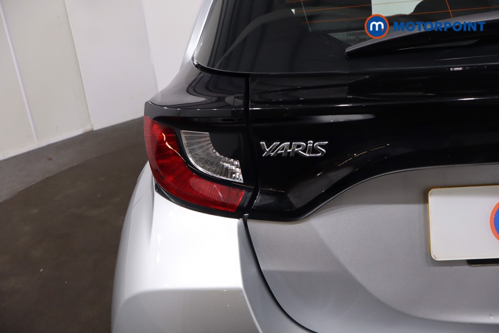 Toyota Yaris Icon Automatic Petrol-Electric Hybrid Hatchback - Stock Number (1608770) - 34th supplementary image