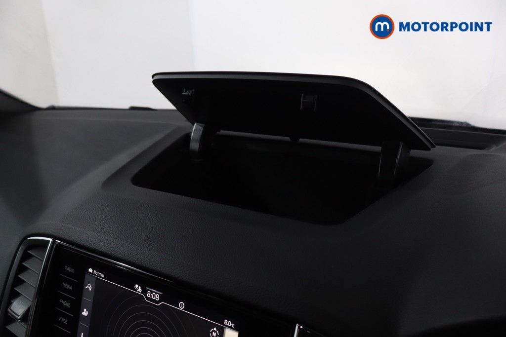 Skoda Karoq Se L Manual Petrol SUV - Stock Number (1608934) - 17th supplementary image