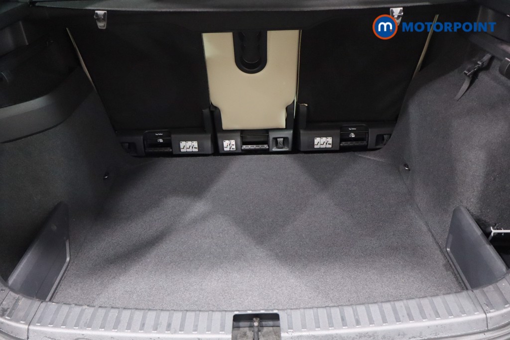 Skoda Karoq Se L Manual Petrol SUV - Stock Number (1608934) - 39th supplementary image