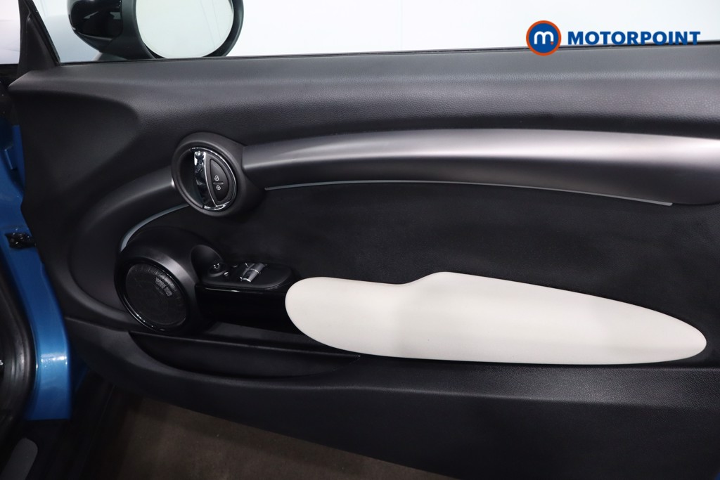 Mini Hatchback Cooper S Collection Edition Automatic Electric Hatchback - Stock Number (1608945) - 22nd supplementary image