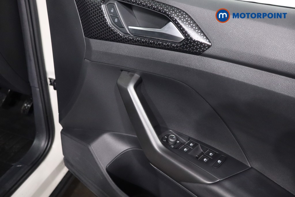 Volkswagen T-Cross SEL Manual Petrol SUV - Stock Number (1609003) - 23rd supplementary image