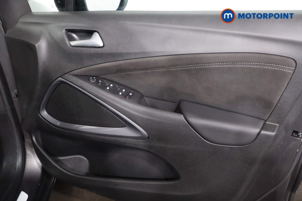 Vauxhall Crossland Ultimate Manual Petrol SUV - Stock Number (1609223) - 21st supplementary image