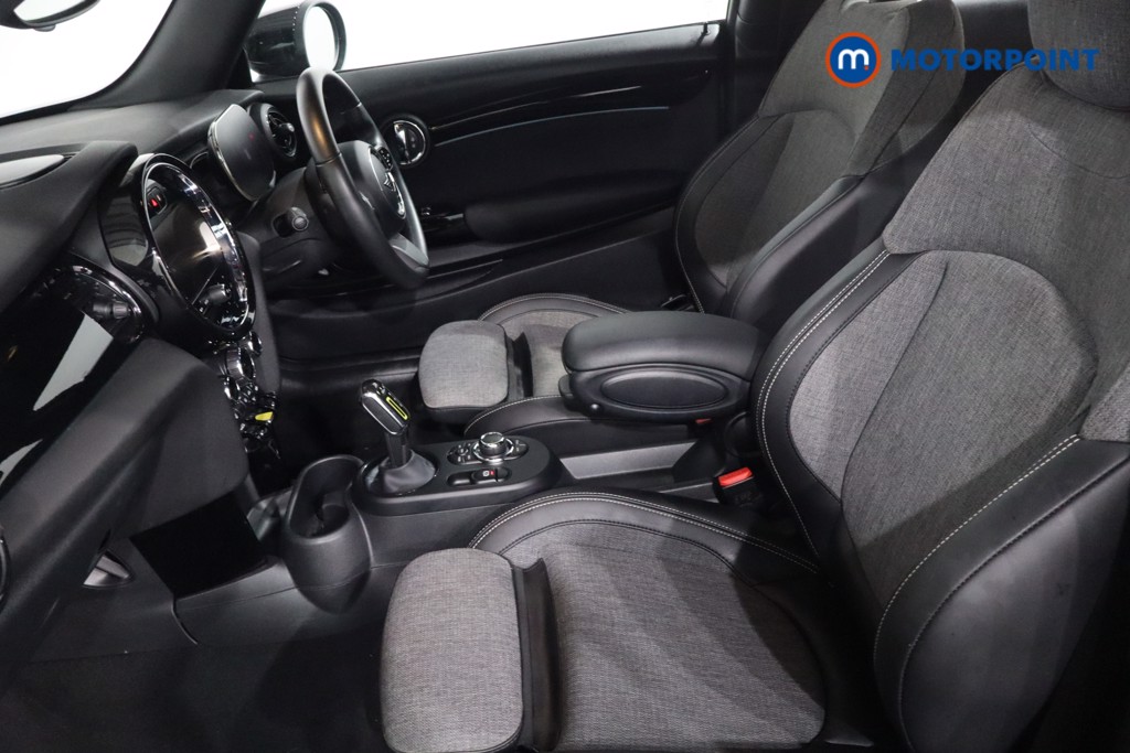 Mini Hatchback Cooper S Level 2 Automatic Electric Hatchback - Stock Number (1609337) - 4th supplementary image