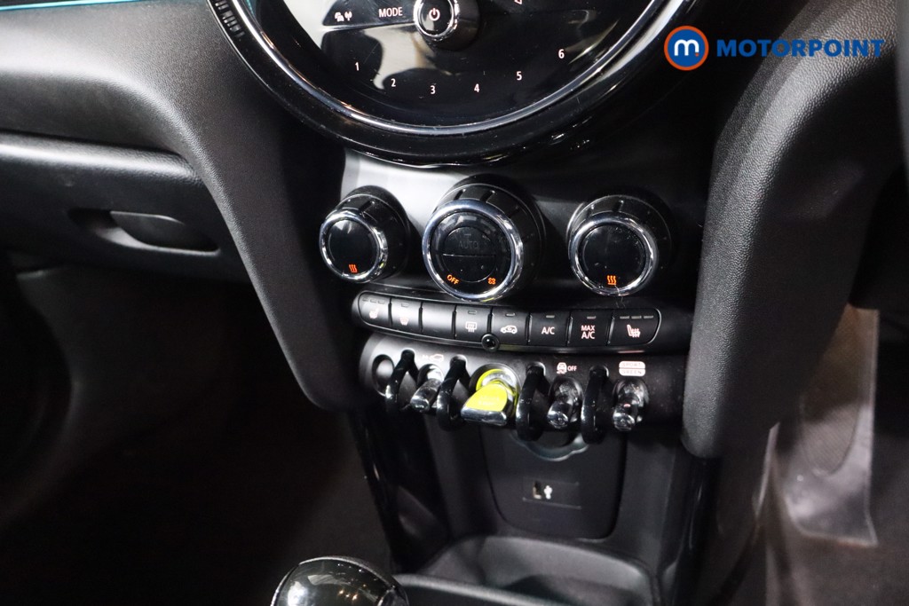 Mini Hatchback Cooper S Level 2 Automatic Electric Hatchback - Stock Number (1609337) - 18th supplementary image