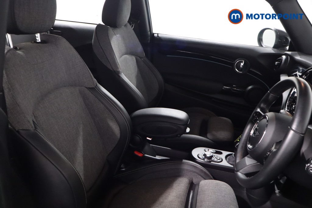 Mini Hatchback Cooper S Level 2 Automatic Electric Hatchback - Stock Number (1609337) - 21st supplementary image