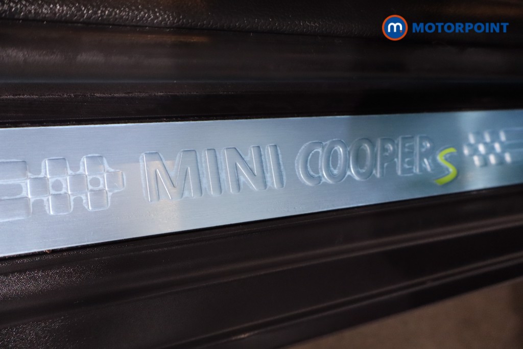 Mini Hatchback Cooper S Level 2 Automatic Electric Hatchback - Stock Number (1609337) - 22nd supplementary image