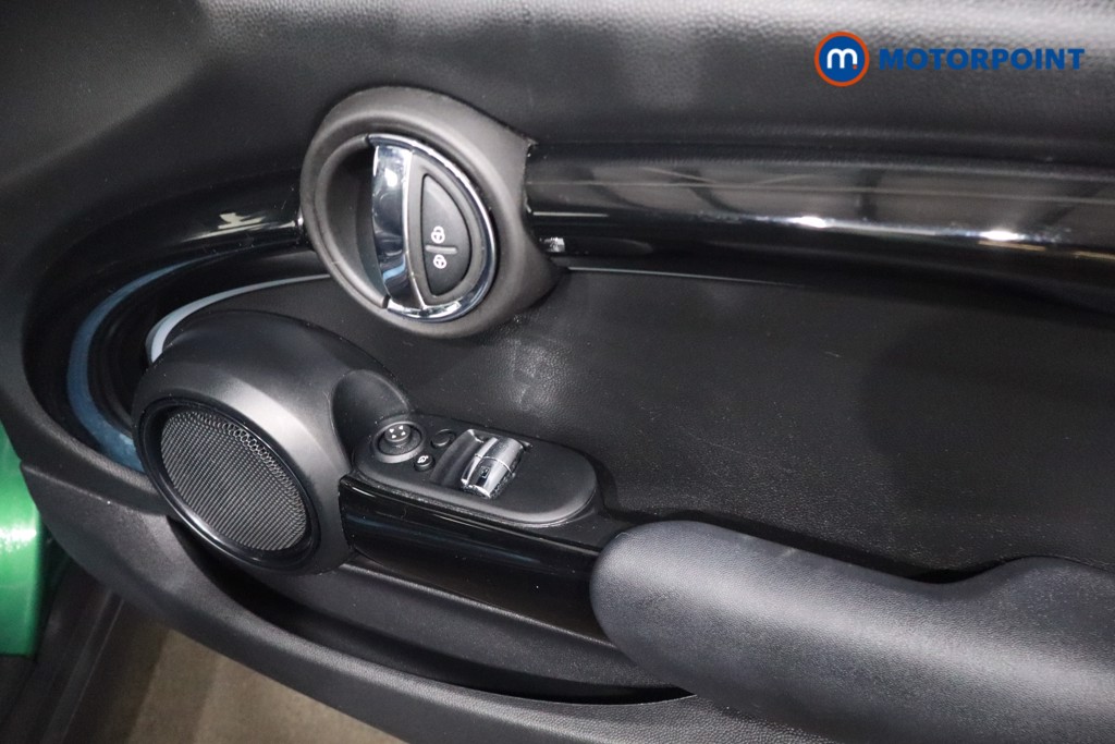 Mini Hatchback Cooper S Level 2 Automatic Electric Hatchback - Stock Number (1609337) - 24th supplementary image