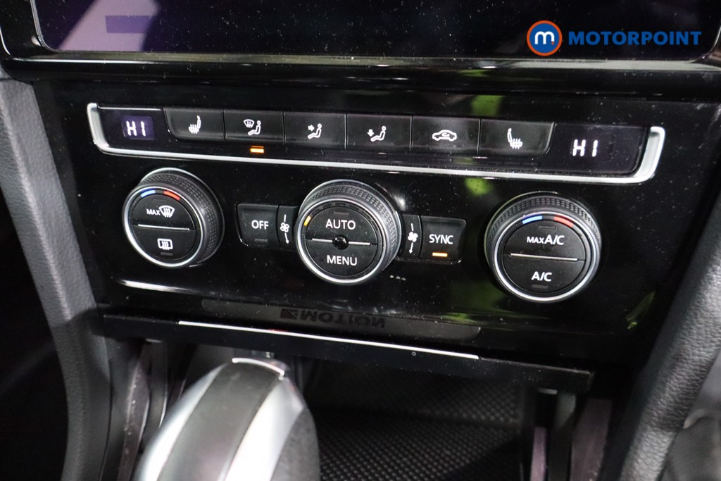 Volkswagen Golf R Automatic Petrol Hatchback - Stock Number (1597779) - 11th supplementary image