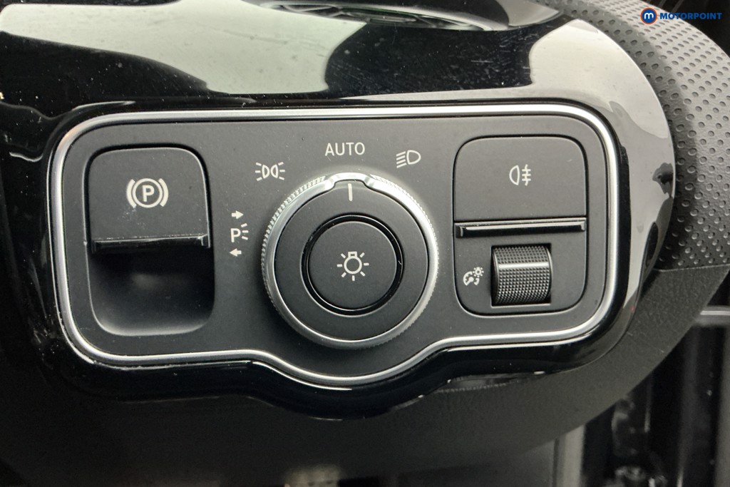 Mercedes-Benz CLA Amg Line Automatic Petrol Coupe - Stock Number (1591703) - 23rd supplementary image