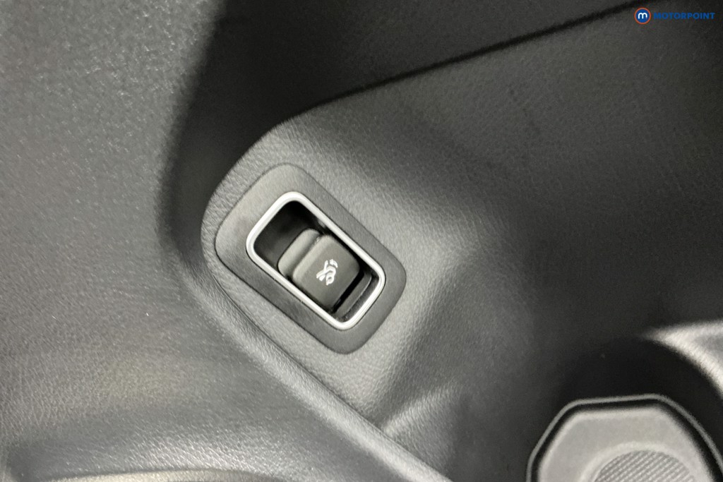 Mercedes-Benz CLA Amg Line Automatic Petrol Coupe - Stock Number (1591703) - 28th supplementary image