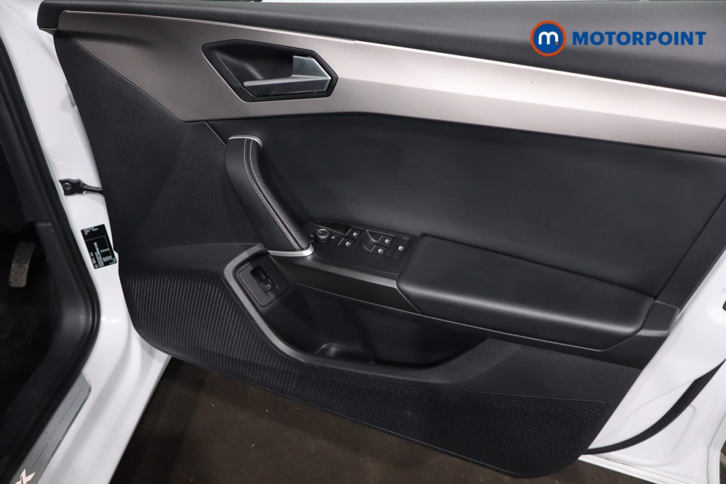 Seat Leon Xcellence Automatic Petrol Plug-In Hybrid Hatchback - Stock Number (1594647) - 21st supplementary image