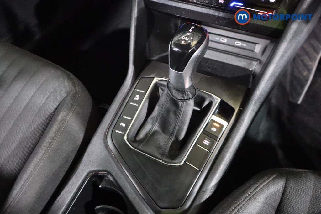 Volkswagen Tiguan Allspace Life Automatic Petrol SUV - Stock Number (1598379) - 12th supplementary image