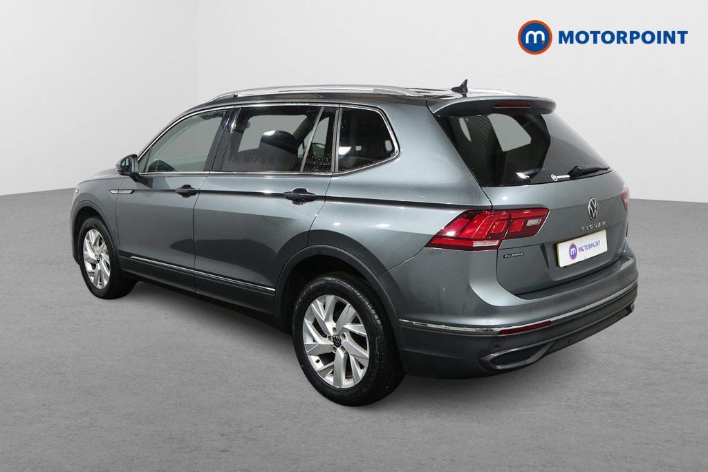 Volkswagen Tiguan Allspace Life Automatic Petrol SUV - Stock Number (1598379) - Passenger side rear corner