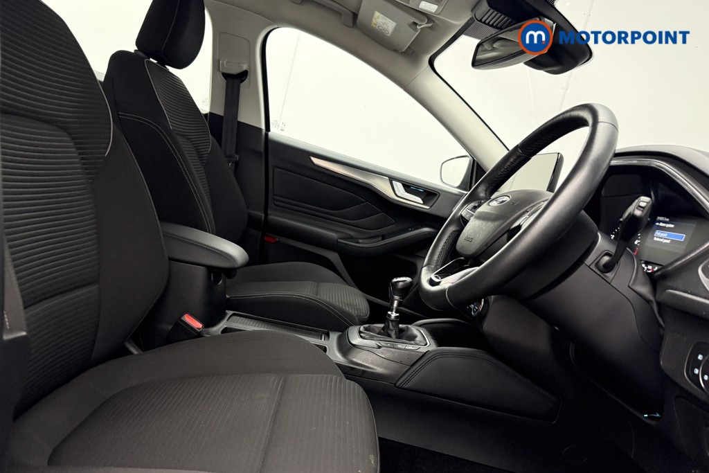 Ford Focus Titanium Manual Petrol Hatchback - Stock Number (1600271) - 8th supplementary image