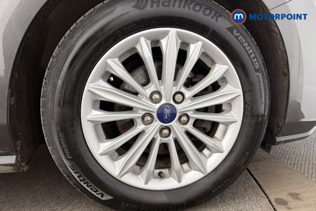 Ford Focus Titanium Manual Petrol Hatchback - Stock Number (1600271) - 11th supplementary image