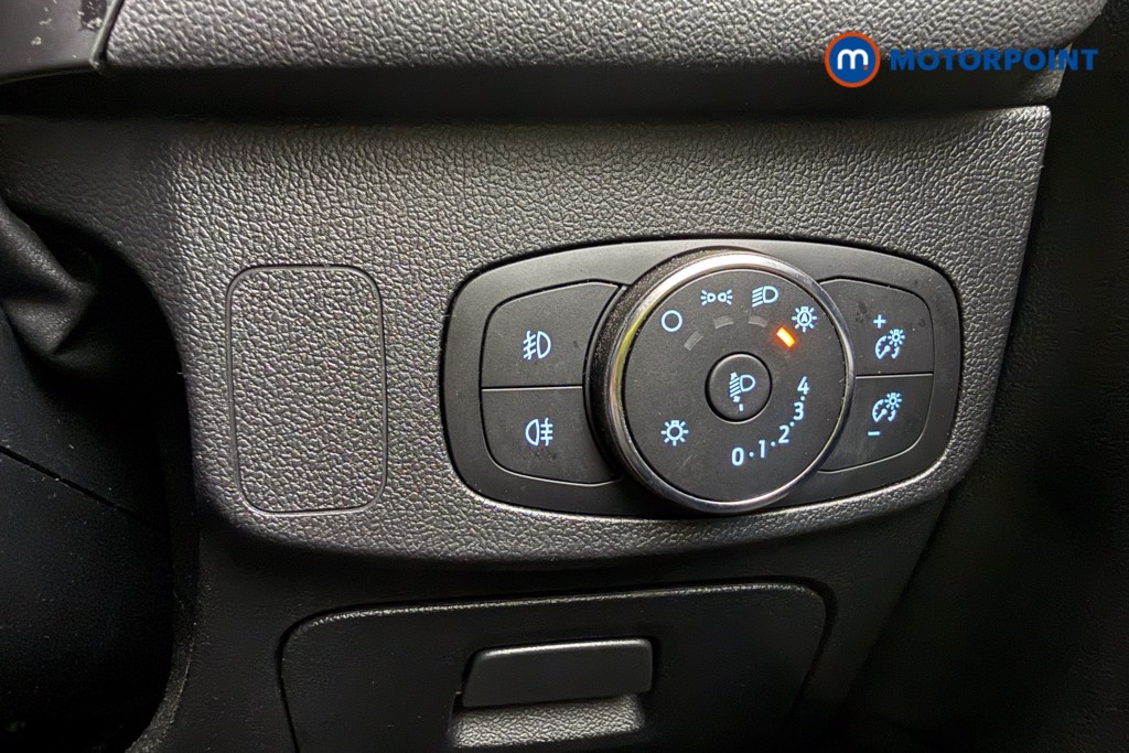 Ford Focus Titanium Manual Petrol Hatchback - Stock Number (1600271) - 17th supplementary image