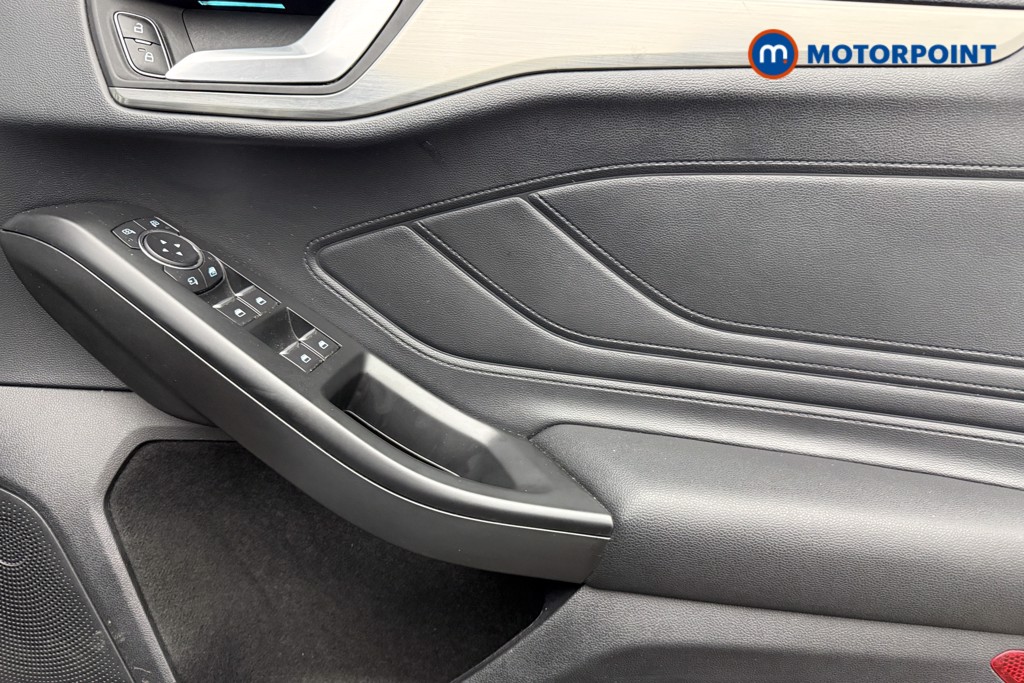 Ford Focus Titanium Manual Petrol Hatchback - Stock Number (1600271) - 18th supplementary image