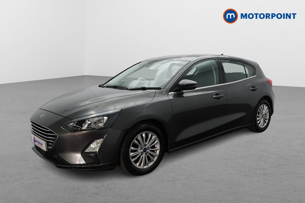 Ford Focus Titanium Manual Petrol Hatchback - Stock Number (1600271) - Passenger side front corner