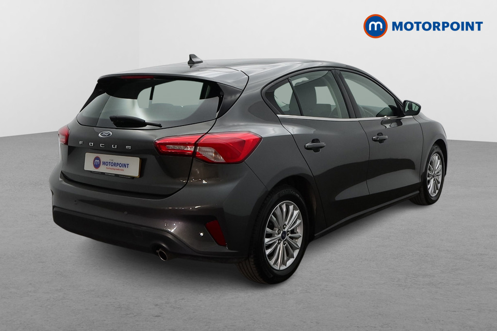 Ford Focus Titanium Manual Petrol Hatchback - Stock Number (1600271) - Drivers side rear corner