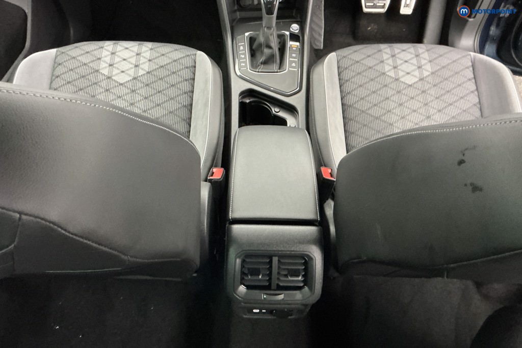 Volkswagen Tiguan R-Line Automatic Petrol SUV - Stock Number (1601001) - 14th supplementary image