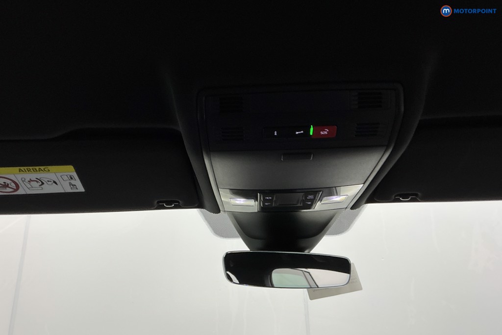 Volkswagen Tiguan R-Line Automatic Petrol SUV - Stock Number (1601001) - 19th supplementary image